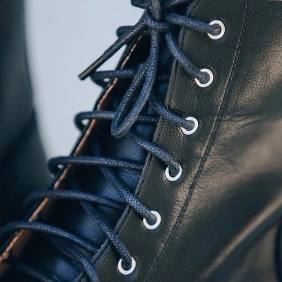 One Left ✨ BRYCEN FAUX LEATHER LACE UP BOOT size 10 - Picture 14 of 17